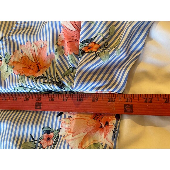 “C” Faux Wrap Bell Sleeve Size Medium Women's Blouse Gorgeous - Picture 5 of 6